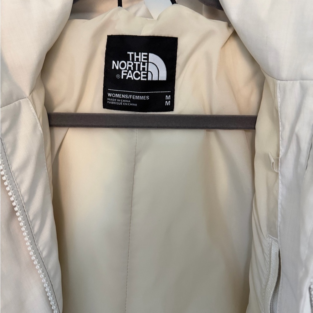Women's North Face Khaki Hooded Jacket - Picture 3 of 3